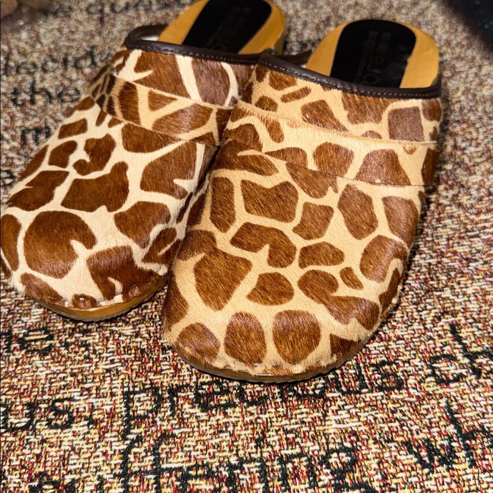 BJORK SWEDISH COMFORT Safari Wood Open Back Giraffe Clogs Shoes Size EU 37 - Picture 5 of 17
